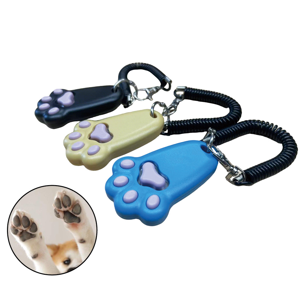 1個入り 肉球プリント付き犬用トレーニングクリッカー、スプリ - Dog Clicker Training With Wrist Strap のレビューと価格