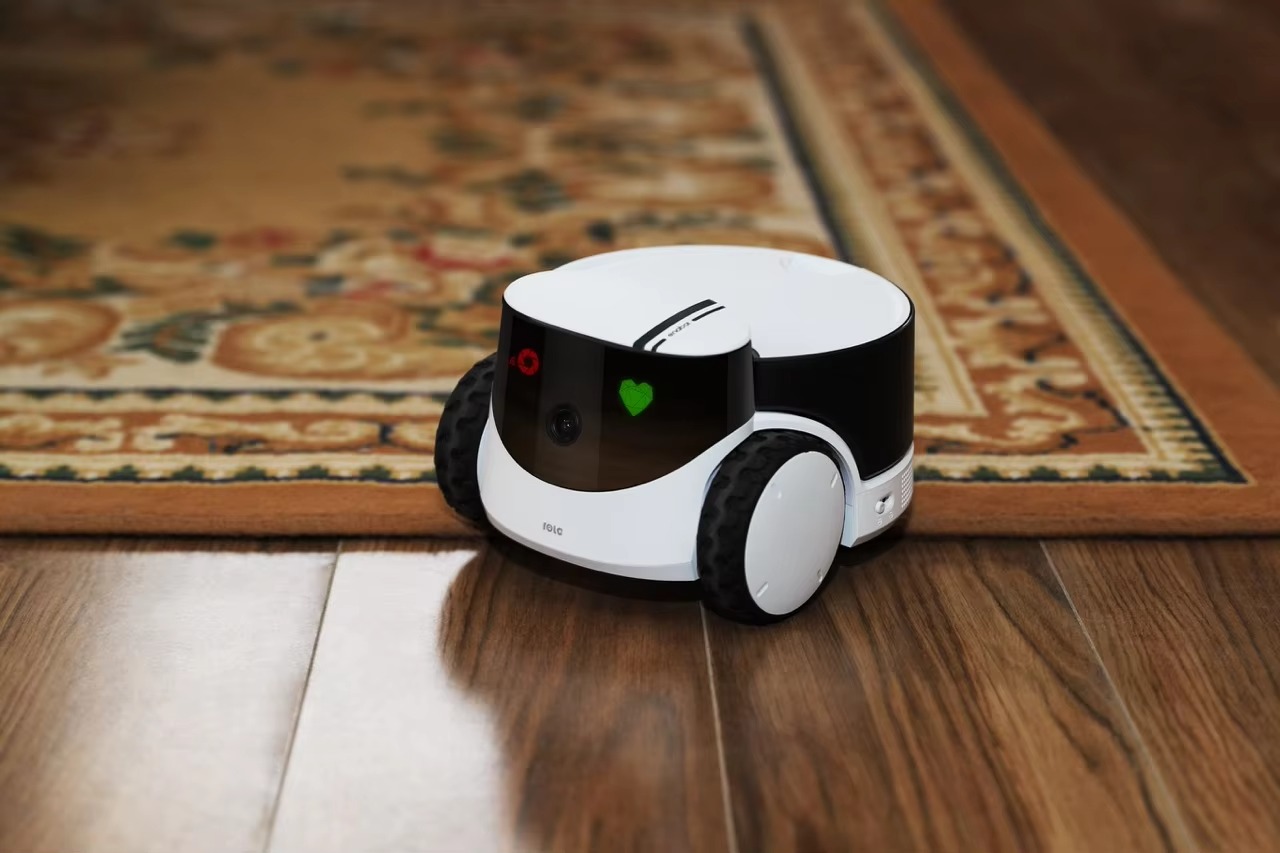 FurStarROLA ペットパル AIロボットコンパニオン - Pet Treat Dispenser Camera Interactive のレビューと価格