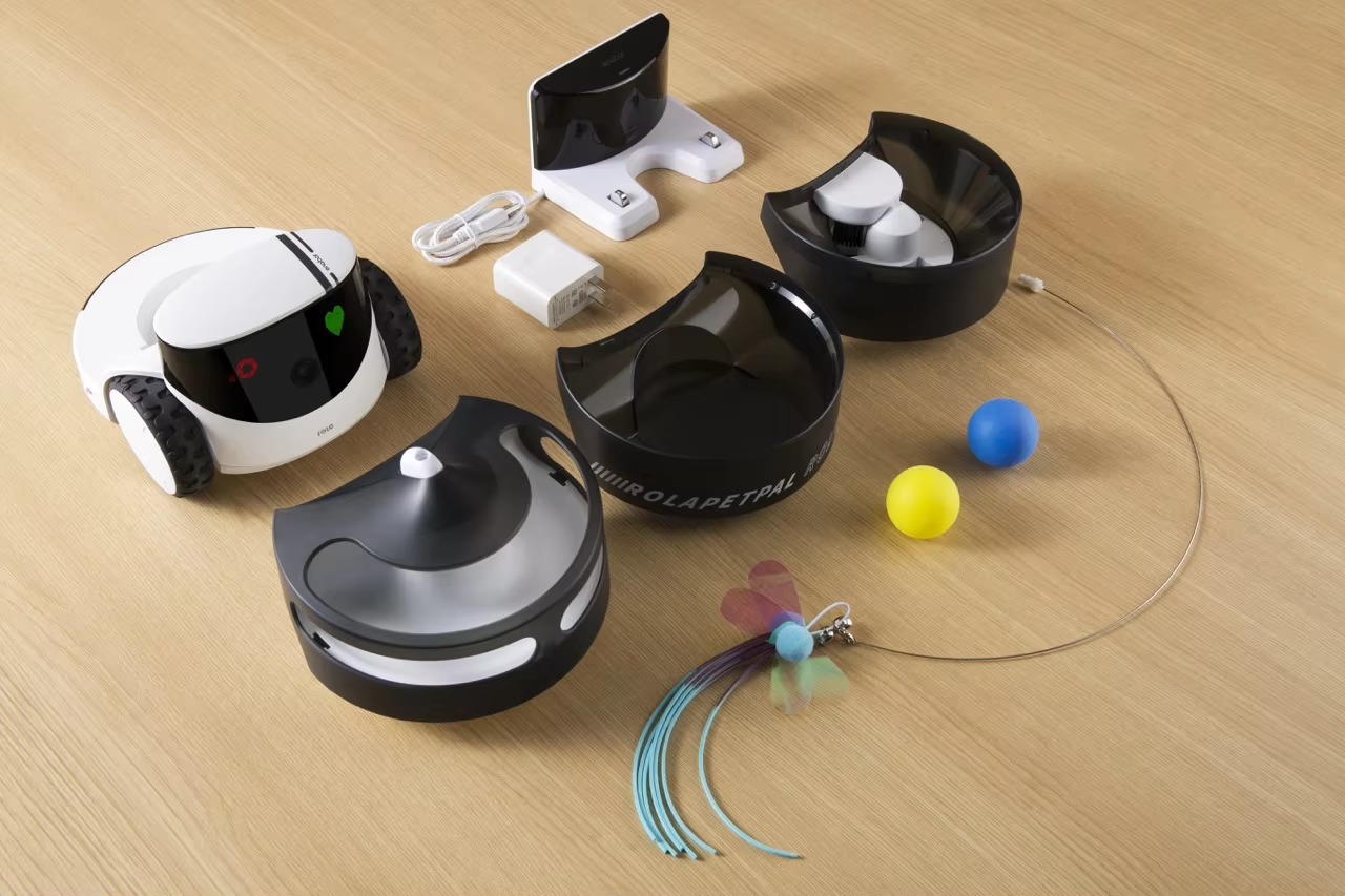 FurStarROLA ペットパル AIロボットコンパニオン - Pet Treat Dispenser Camera Interactive のレビューと価格